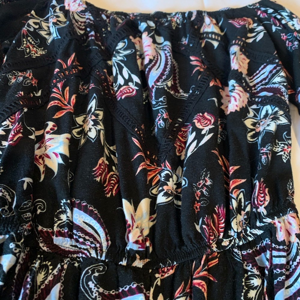 off shoulder romper - Picture 2 of 3